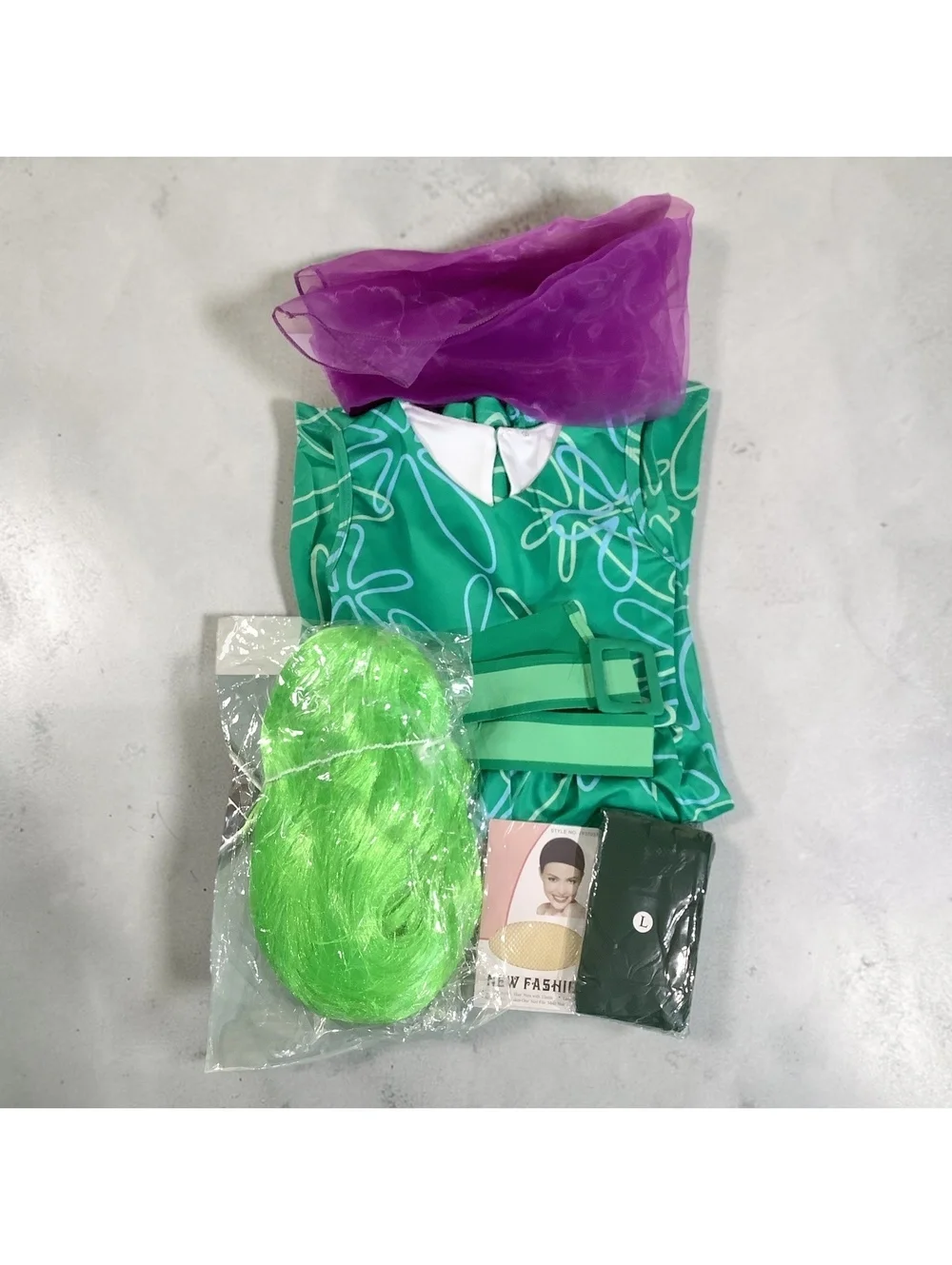 NWT Luzlen Girls Green Fancy Dress with Wig Costume or Theme Party, 120 (4-5 yr)